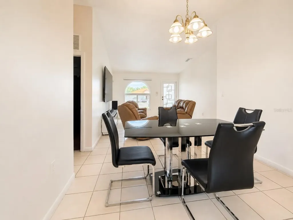 14719 SW 176 Th Street Miami FL 33187