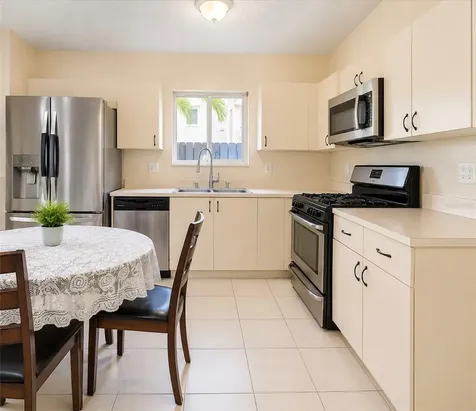 14719 SW 176 Th Street Miami FL 33187