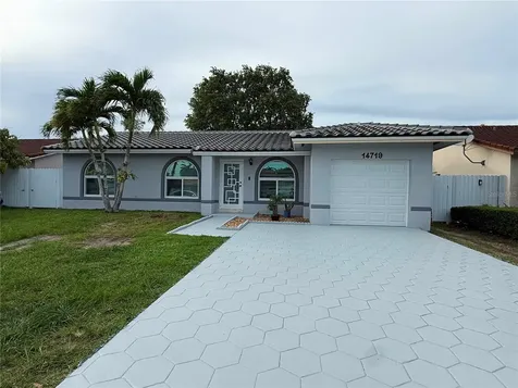 14719 SW 176 Th Street Miami FL 33187