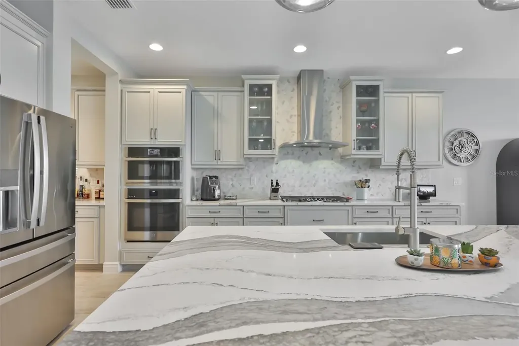 5379 Everlong Drive Apollo Beach FL 33572