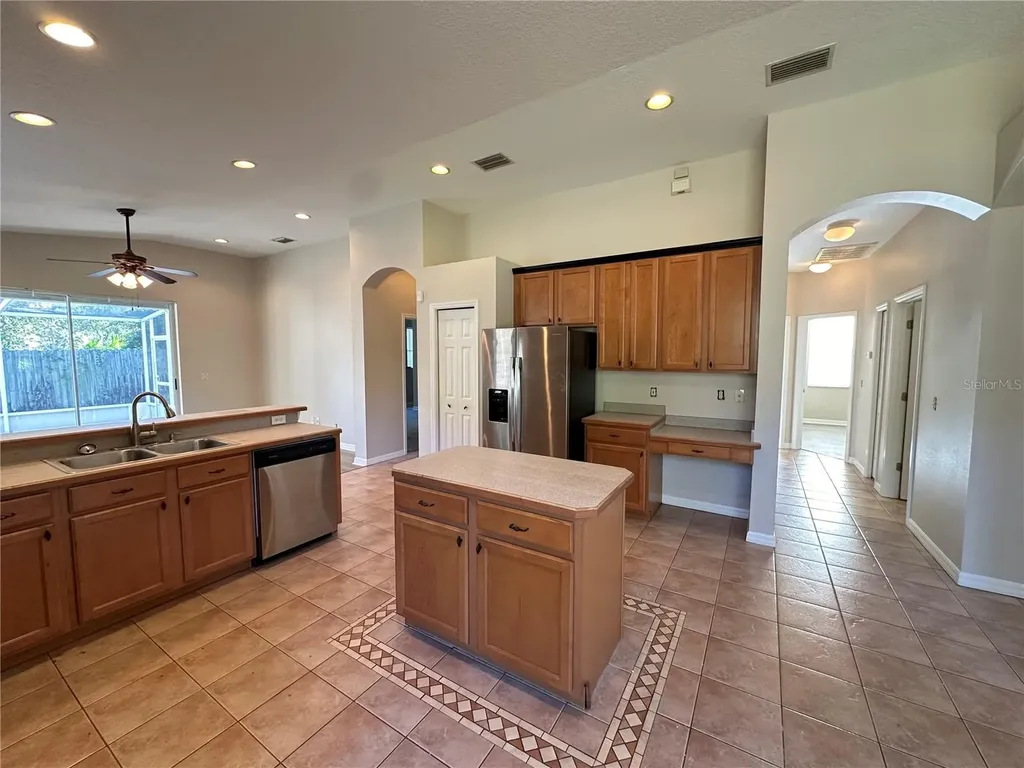 8037 Moccasin Trail Drive Riverview FL 33578