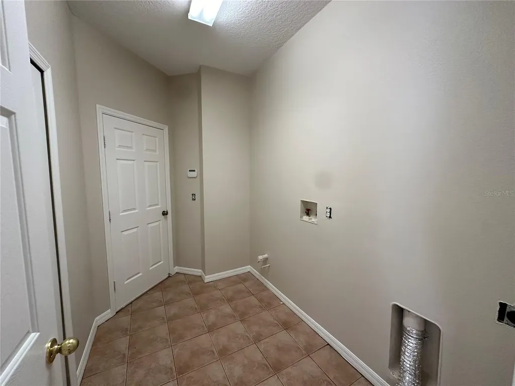 8037 Moccasin Trail Drive Riverview FL 33578