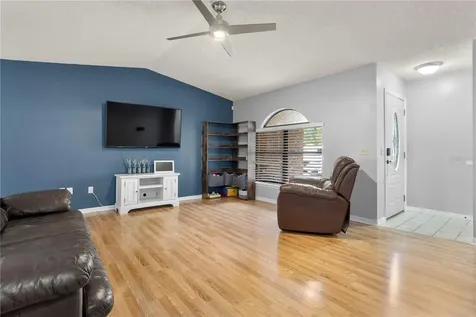 86 Spur Road Debary FL 32713