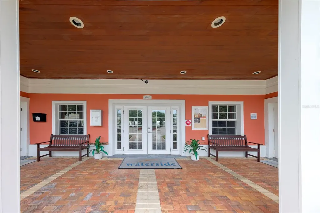 222 Pompano Drive SE St Petersburg FL 33705