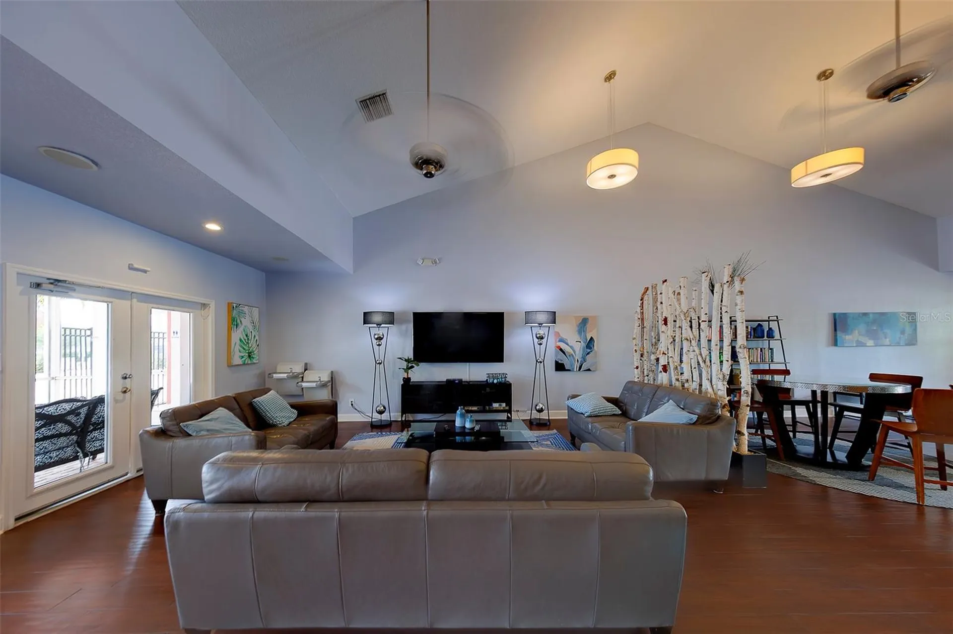 222 Pompano Drive SE St Petersburg FL 33705