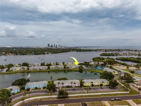222 Pompano Drive SE St Petersburg FL 33705