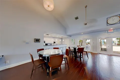 222 Pompano Drive SE St Petersburg FL 33705
