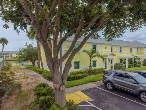 222 Pompano Drive SE St Petersburg FL 33705