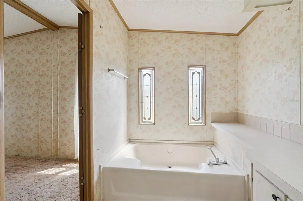 5035 Lodgewood Drive Lakeland FL 33810