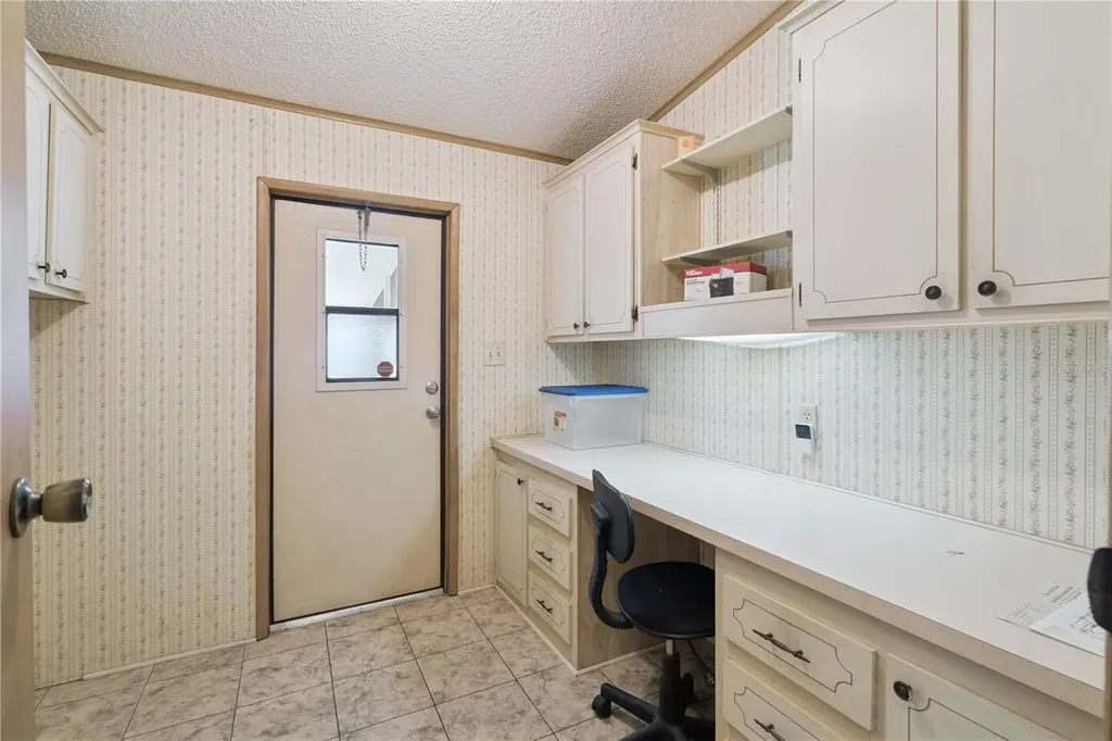5035 Lodgewood Drive Lakeland FL 33810