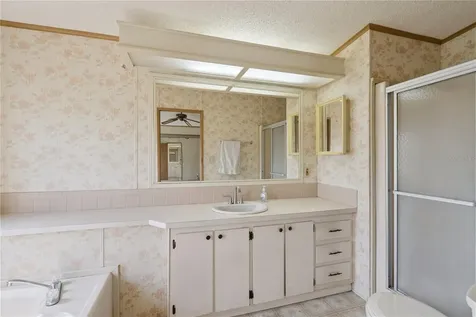 5035 Lodgewood Drive Lakeland FL 33810