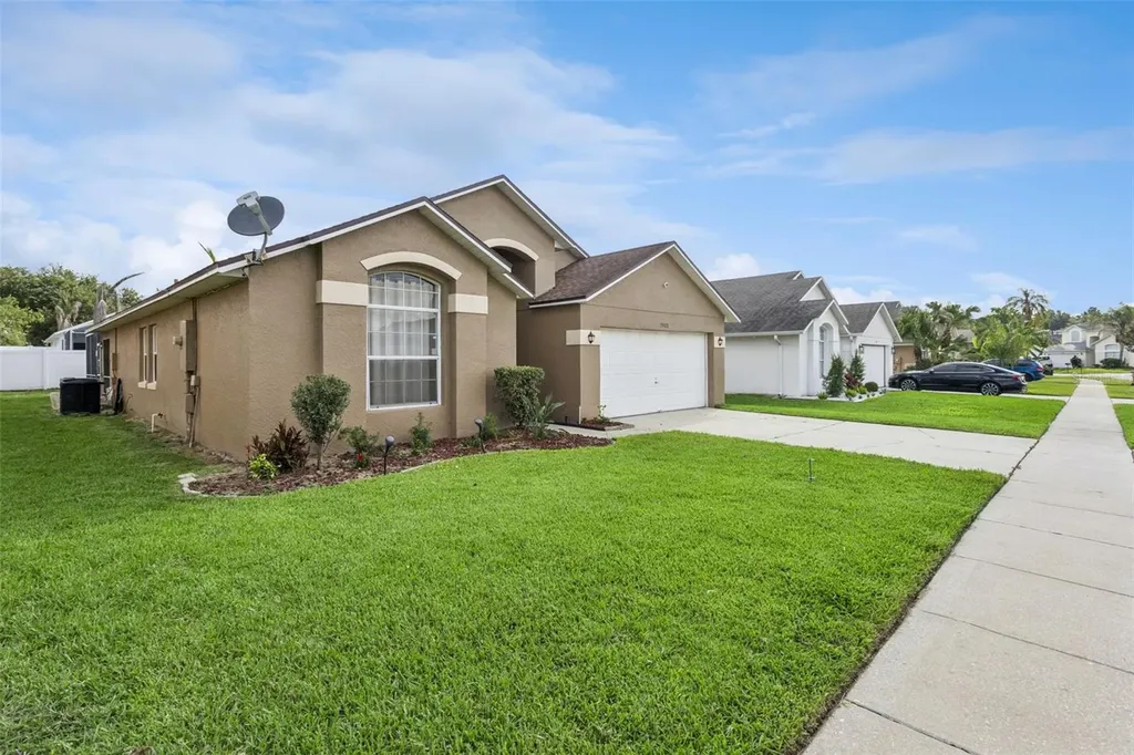 7903 Golden Pond Circle Kissimmee FL 34747