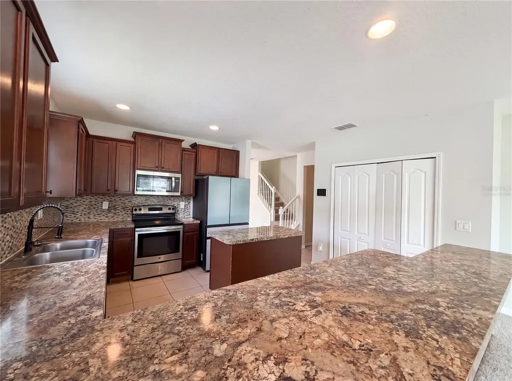 4876 Grassy Knoll Drive Tavares FL 32778