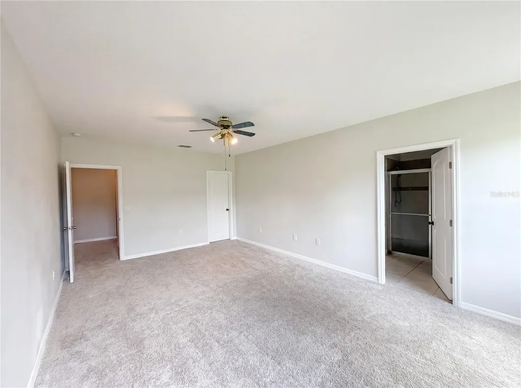 4876 Grassy Knoll Drive Tavares FL 32778