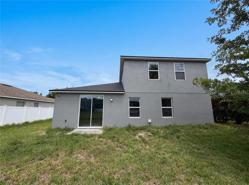 4876 Grassy Knoll Drive Tavares FL 32778