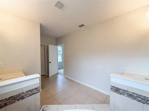 4876 Grassy Knoll Drive Tavares FL 32778