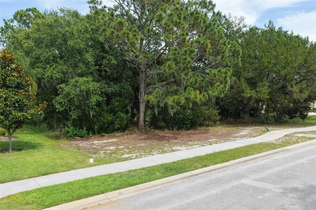 18 N Lakewalk Drive Palm Coast FL 32137