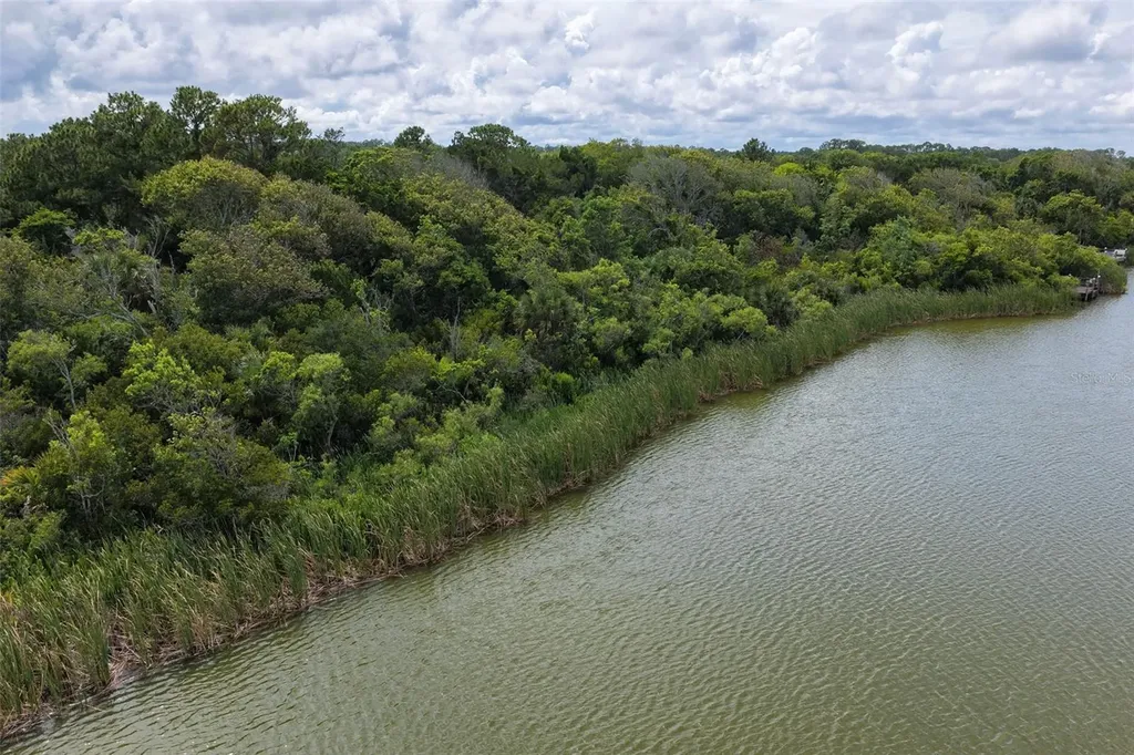 18 N Lakewalk Drive Palm Coast FL 32137