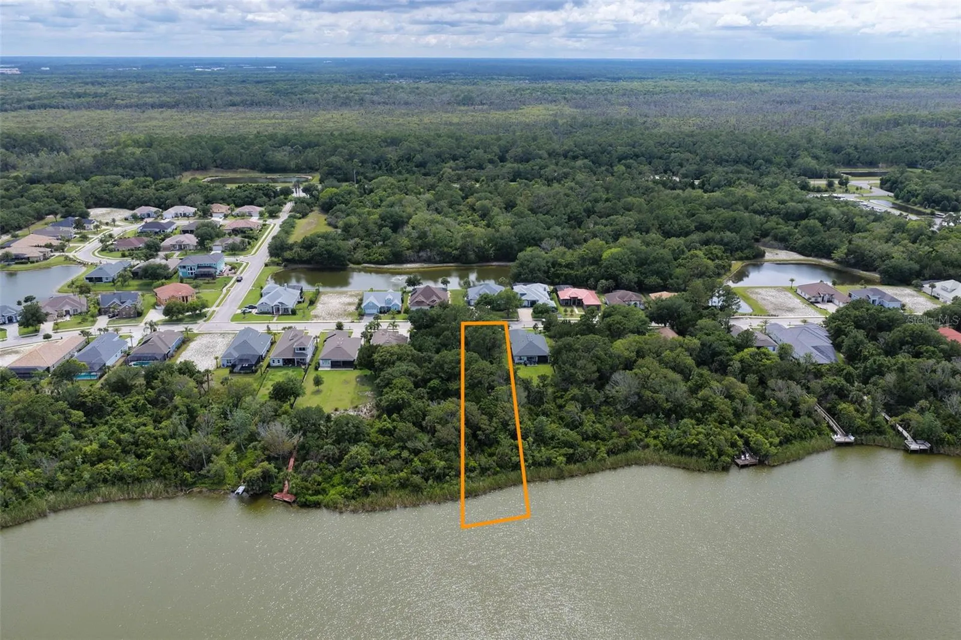 18 N Lakewalk Drive Palm Coast FL 32137
