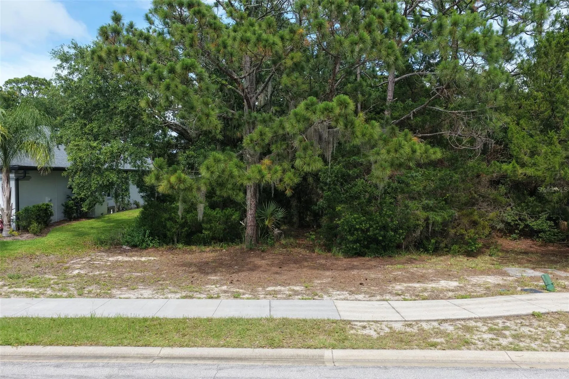 18 N Lakewalk Drive Palm Coast FL 32137