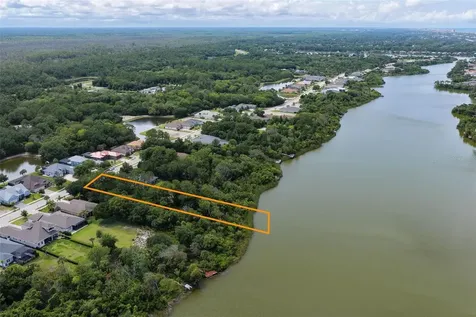 18 N Lakewalk Drive Palm Coast FL 32137