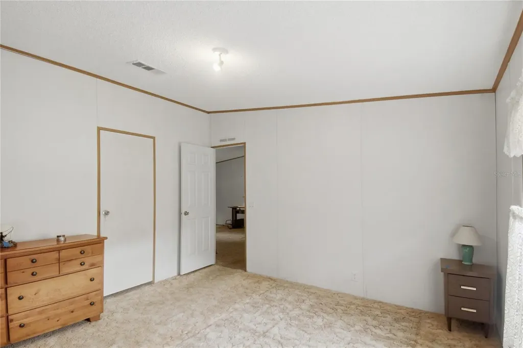 1900 Retreat Road Geneva FL 32732