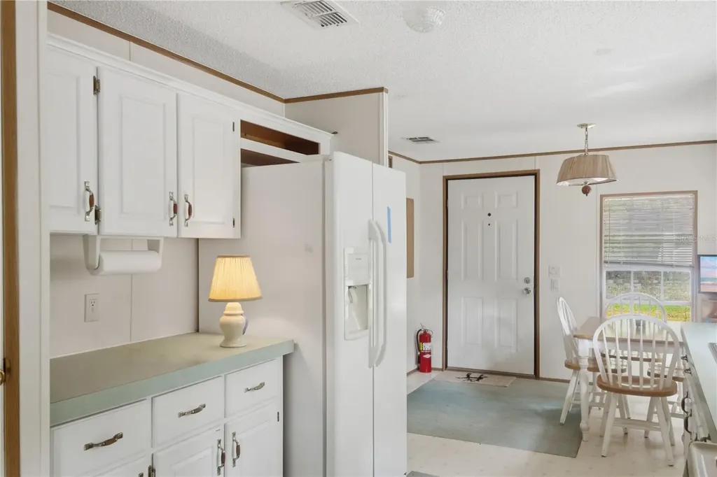 1900 Retreat Road Geneva FL 32732