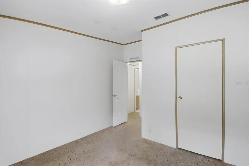 1900 Retreat Road Geneva FL 32732