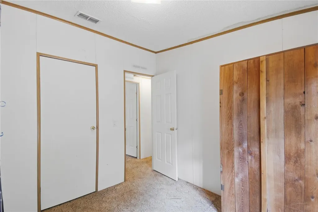 1900 Retreat Road Geneva FL 32732
