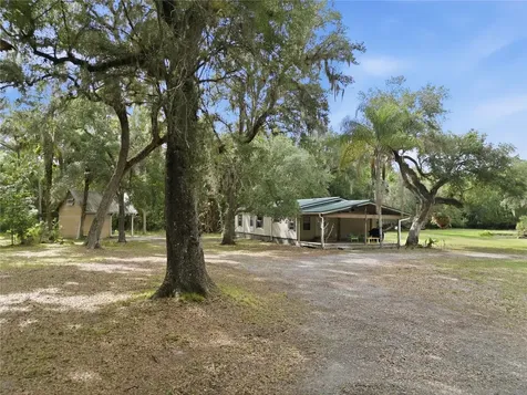 1900 Retreat Road Geneva FL 32732