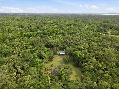 1900 Retreat Road Geneva FL 32732