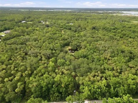 1900 Retreat Road Geneva FL 32732
