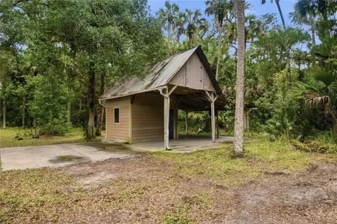 1900 Retreat Road Geneva FL 32732