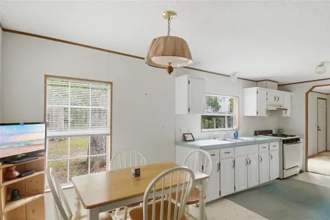 1900 Retreat Road Geneva FL 32732