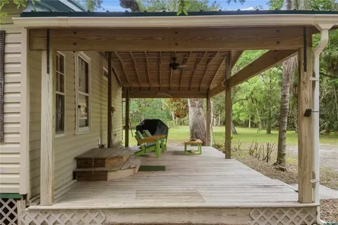 1900 Retreat Road Geneva FL 32732