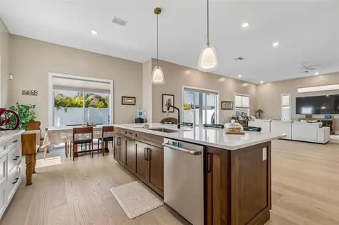 4022 W Bay To Bay Boulevard Tampa FL 33629