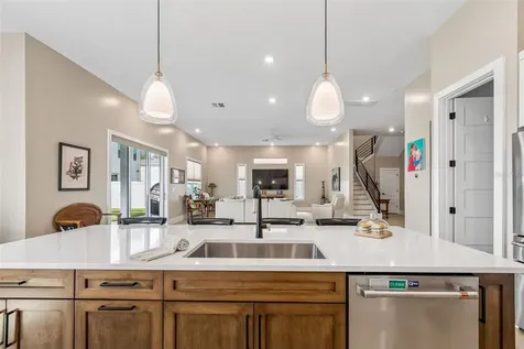 4022 W Bay To Bay Boulevard Tampa FL 33629