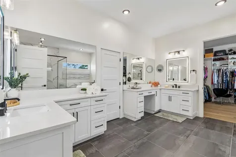 4022 W Bay To Bay Boulevard Tampa FL 33629