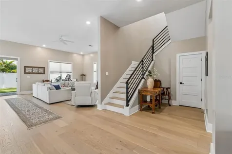 4022 W Bay To Bay Boulevard Tampa FL 33629