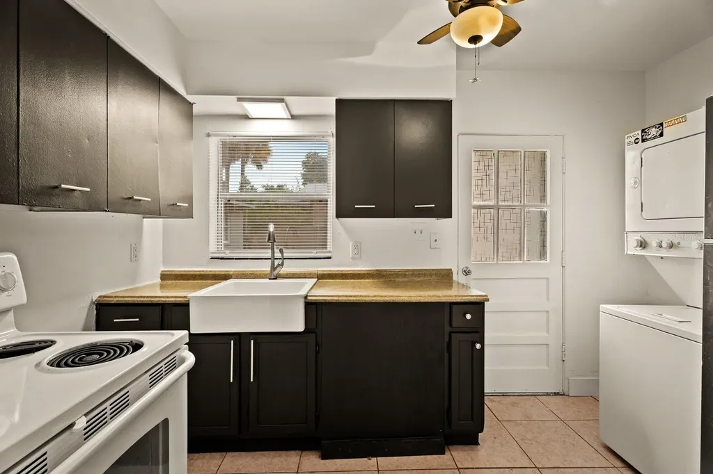 1008 - 1014 E Central Boulevard Orlando FL 32801