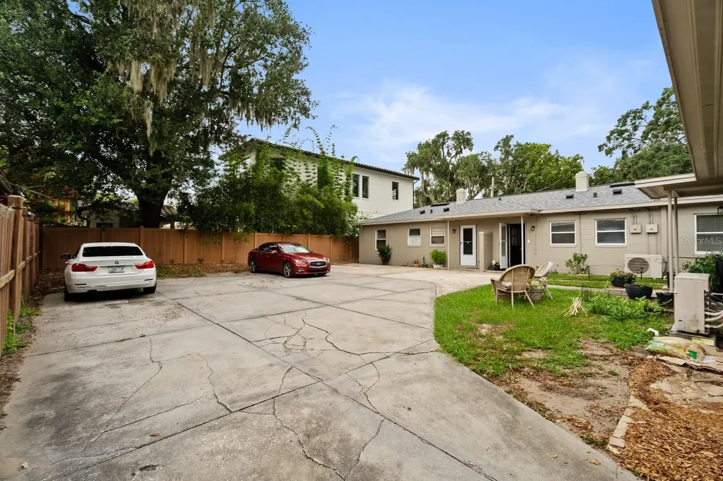 1008 - 1014 E Central Boulevard Orlando FL 32801