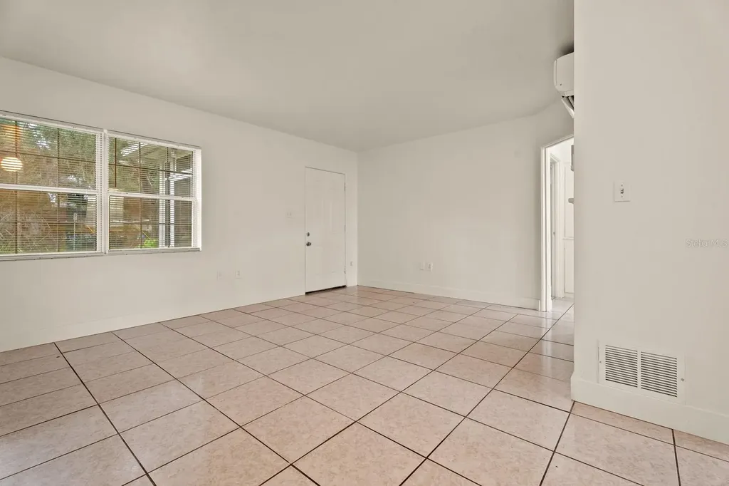 1008 - 1014 E Central Boulevard Orlando FL 32801