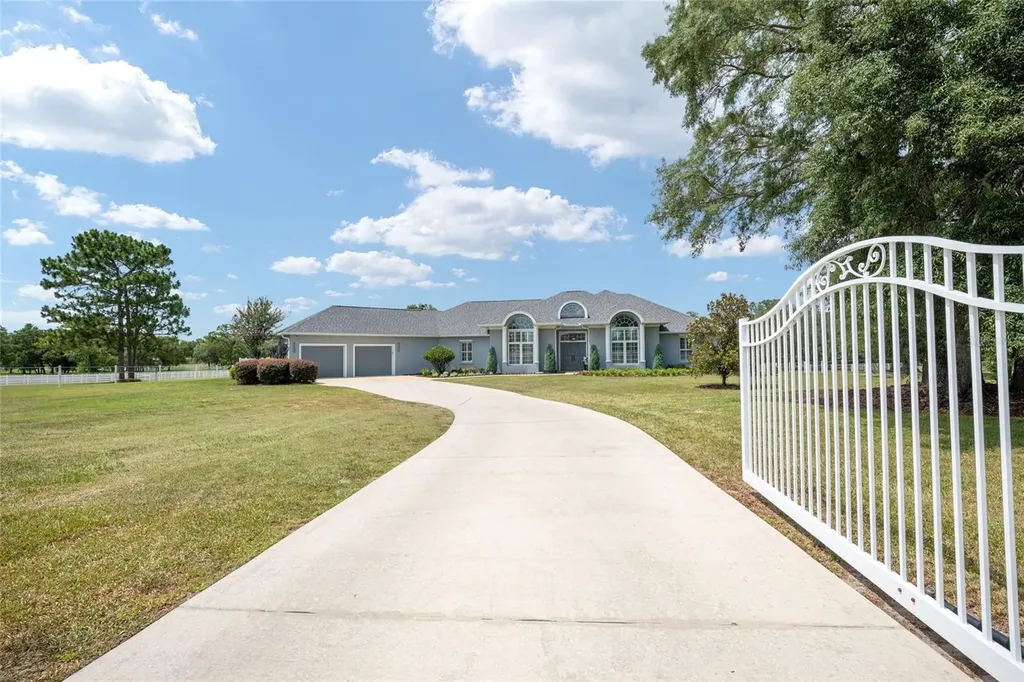 10516 SW 27th Avenue Ocala FL 34476