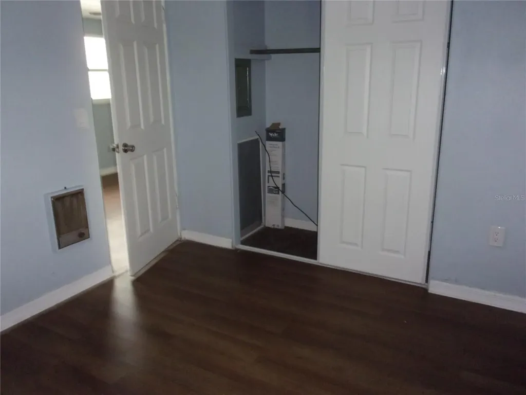 5206 7th Street Zephyrhills FL 33542