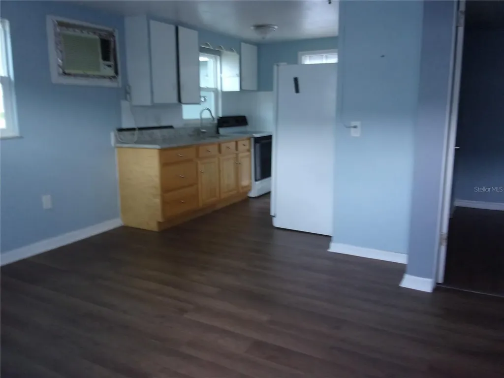 5206 7th Street Zephyrhills FL 33542