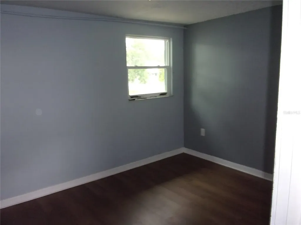 5206 7th Street Zephyrhills FL 33542