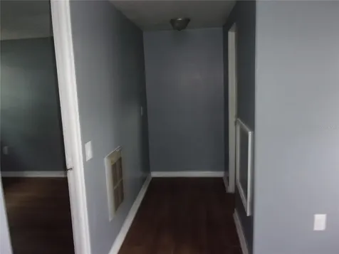 5206 7th Street Zephyrhills FL 33542