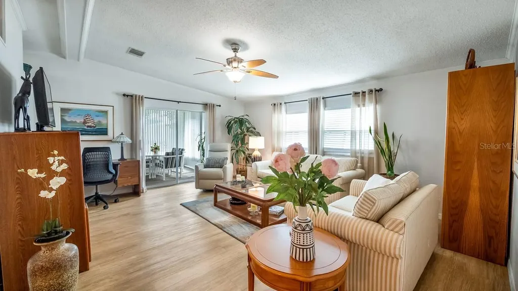 3109 Manatee Road Tavares FL 32778