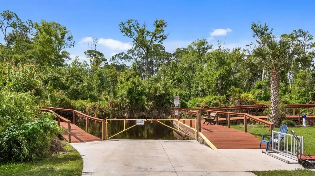 3109 Manatee Road Tavares FL 32778