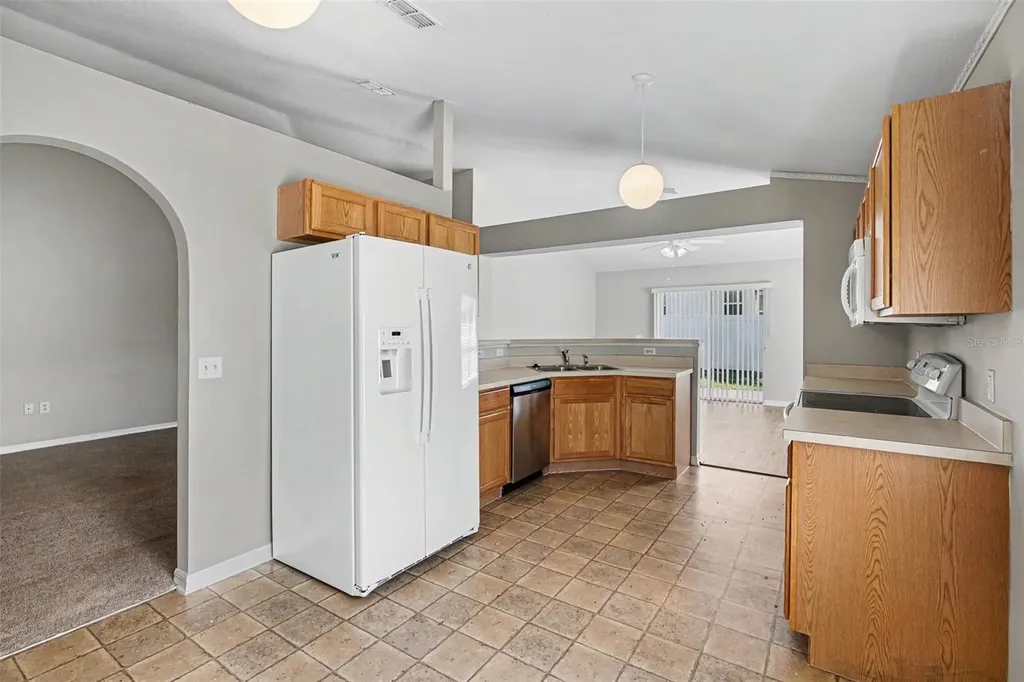 1761 Eagle Pines Circle Eagle Lake FL 33839